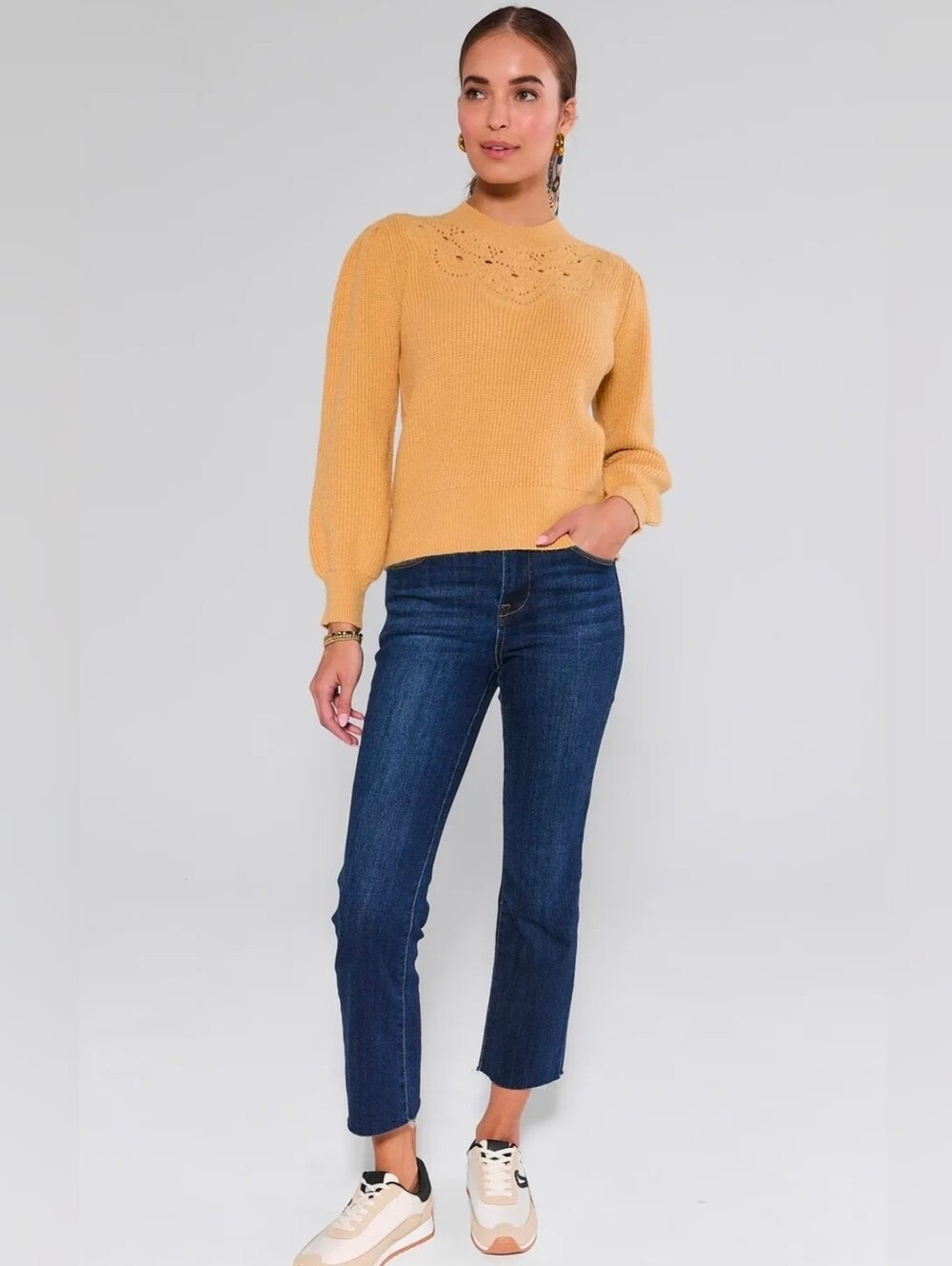 NWT Avara Dixie Yellow Knit Sweater SIze Small